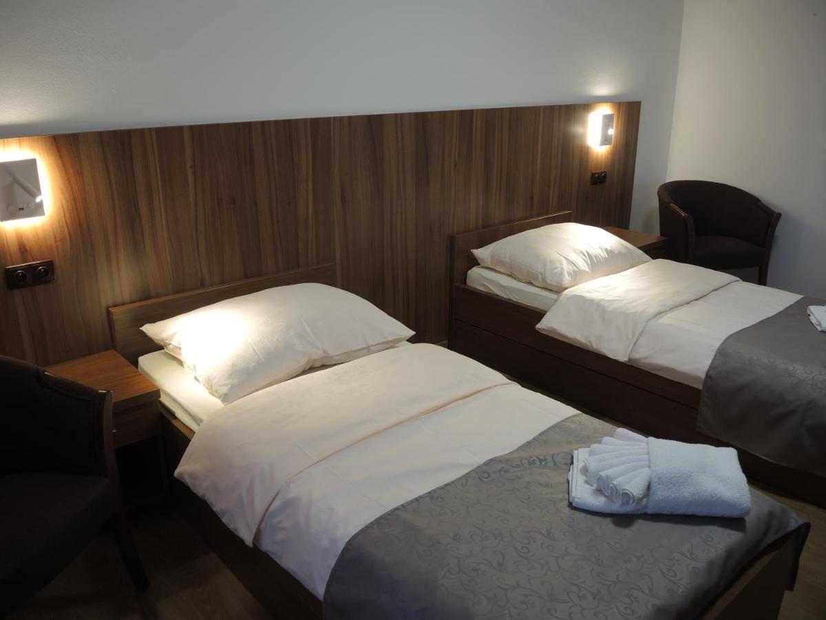 Penzion Radlinka Hotel Presov Ngoại thất bức ảnh