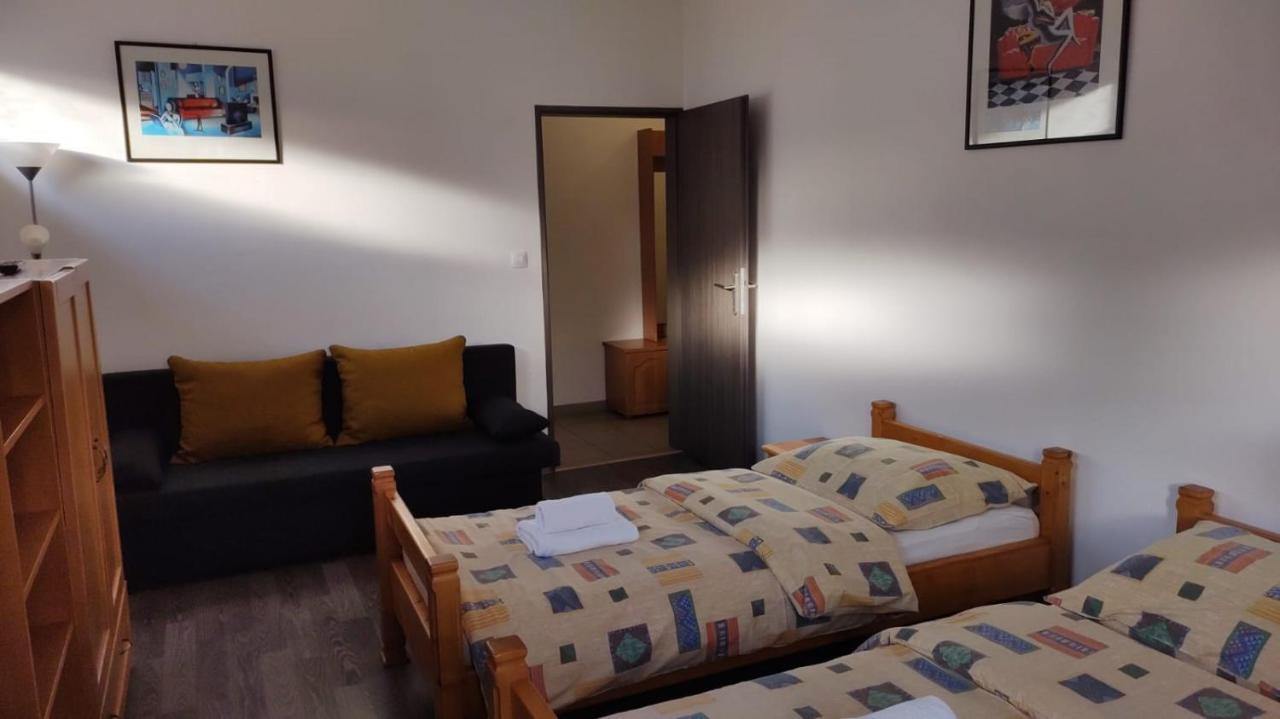 Penzion Radlinka Hotel Presov Ngoại thất bức ảnh